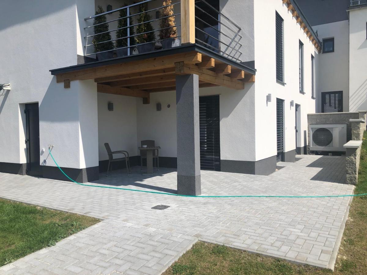 Anico Apartmany Dolni Benesov 外观 照片