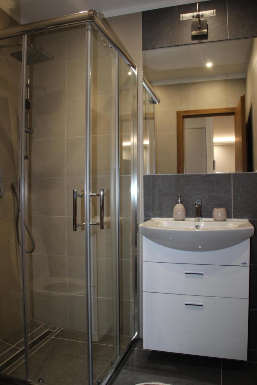 Anico Apartmany Dolni Benesov 外观 照片